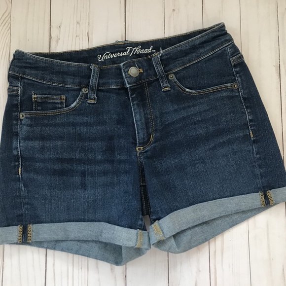 Universal Thread Mid Rise Cuffed Shorts Size 0/25R - Picture 3 of 6